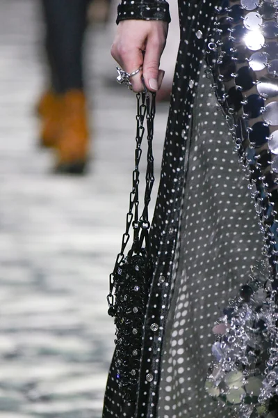 Look 130